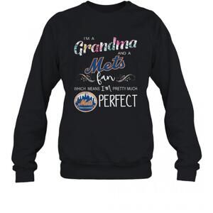 Im A Grandma And A New York Yankees Fan Which Means Im Pretty Much Perfect